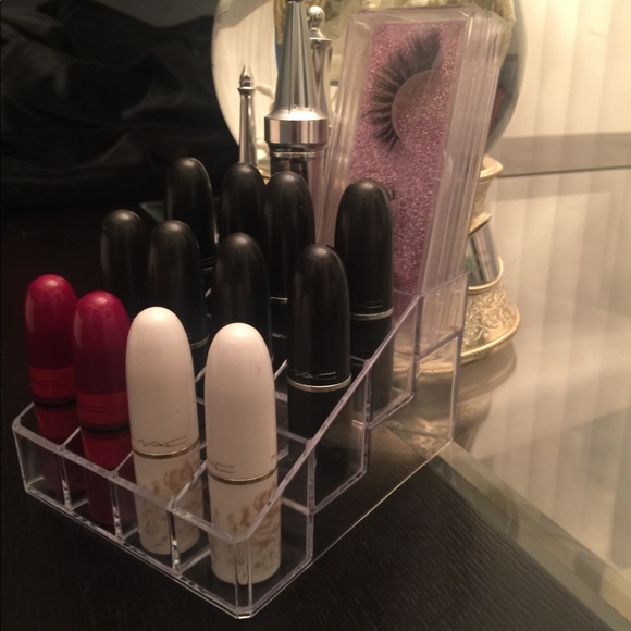 2 Make Up Organizers - Picture 5 of 6